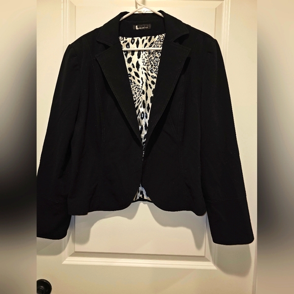 Larry Levine Jackets & Blazers - Black Blazer- size 14